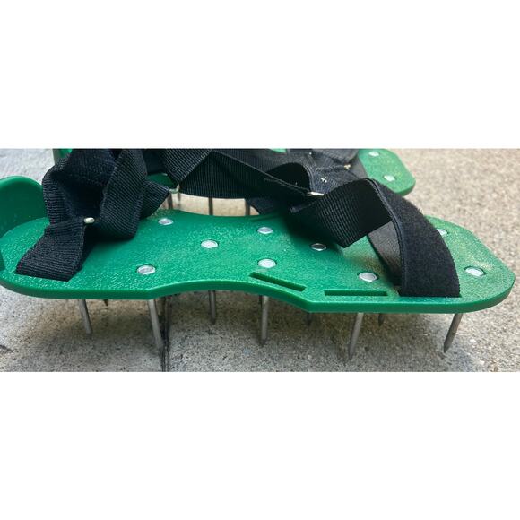 Pair Lawn Yard Grass Aerator Shoes Loosen The Soil & Root Growth Shoes for Lawn - Picture 2 of 8